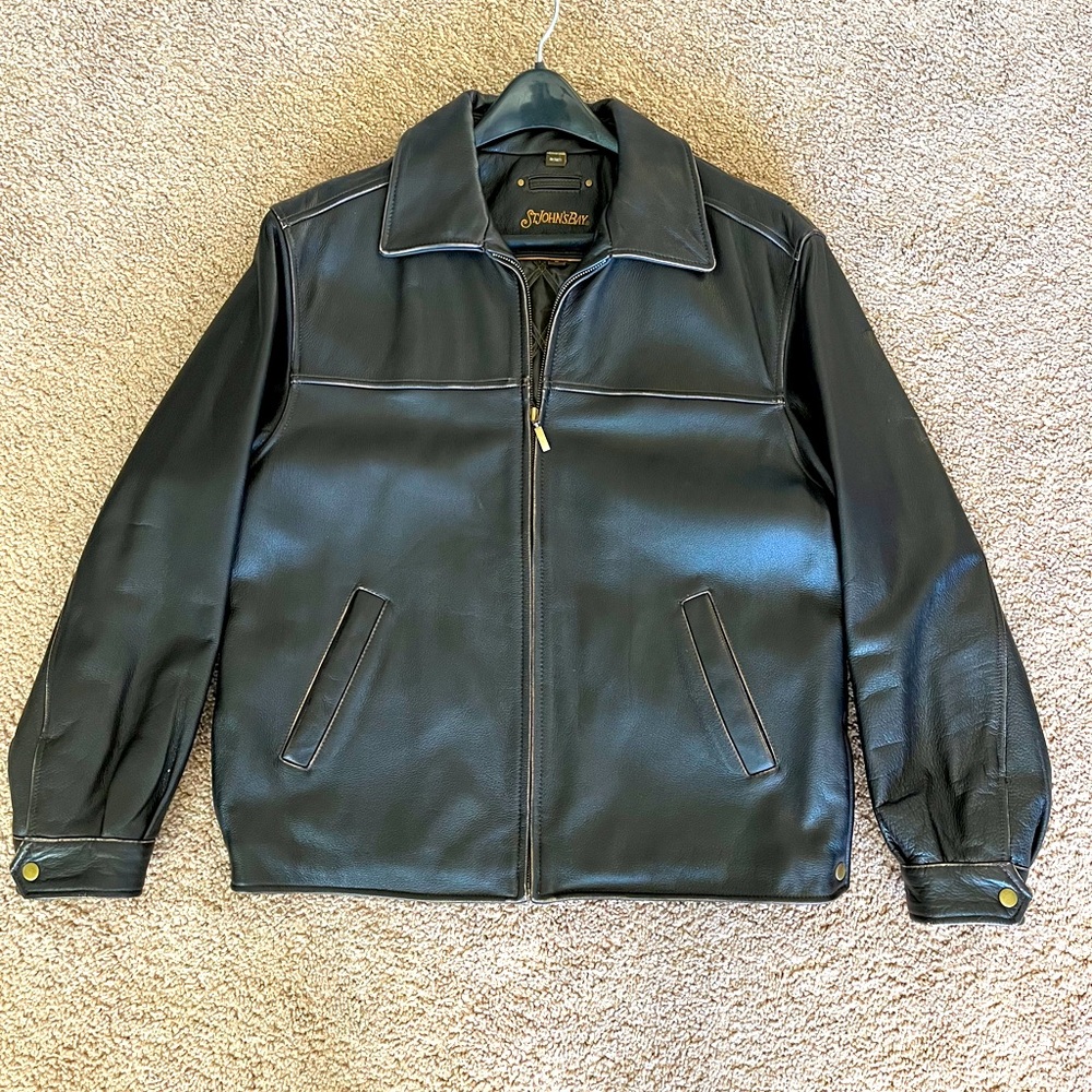 St. John’s Bay Men’s Leather Jacket Size M Brown